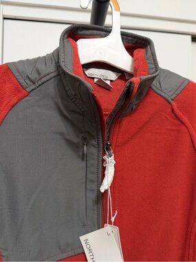 North End Women’s Two-Tone Red and Gray Lightweight Shirt Jacket